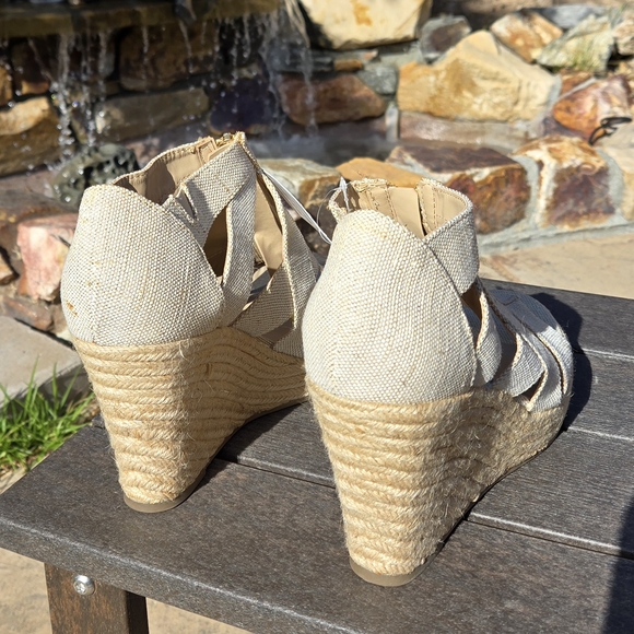 NWT Cream Canvas Wedges with Espadrille Sole - Picture 3 of 5